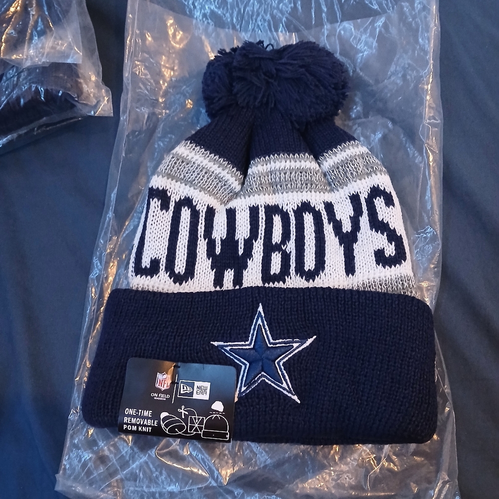 Dallas Cowboys New Era beanie. Brand new. NWT
